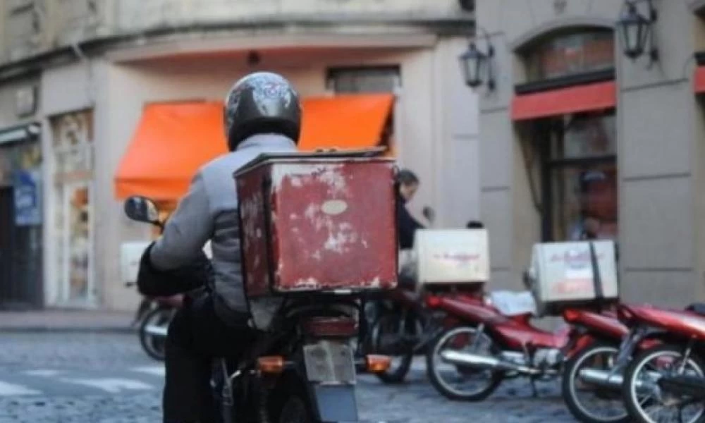 Η πανδημία αλλάζει το delivery: Όλο και περισσότεροι 50άρηδες